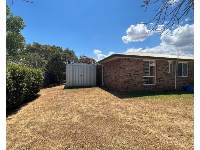 15 Joseph Street, Oakey QLD 4401