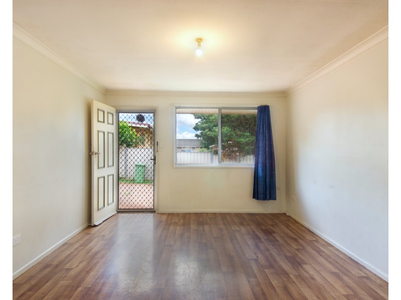 2/52 Hoey Street, Kearneys Spring QLD 4350