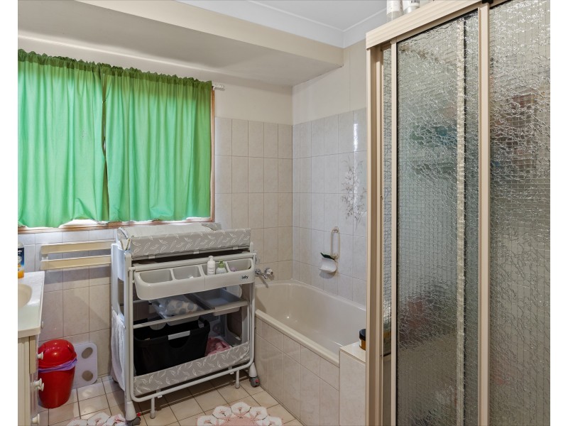 33 Werth Street, Oakey QLD 4401