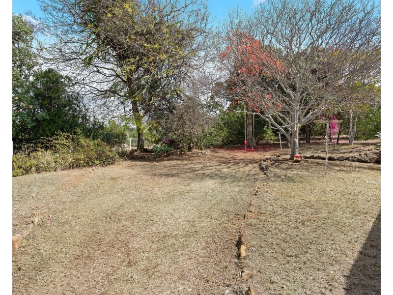 33 Werth Street, Oakey QLD 4401