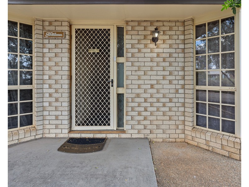 33 Werth Street, Oakey QLD 4401