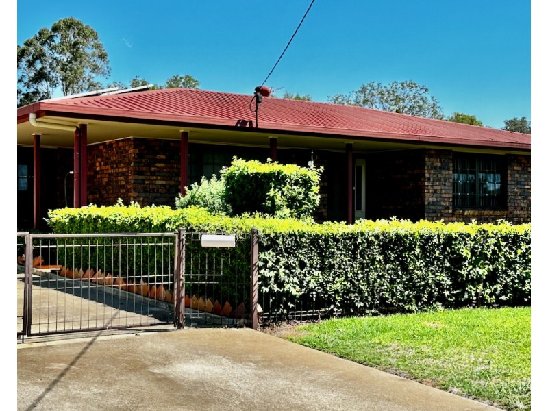 5 Hass Street, Oakey QLD 4401