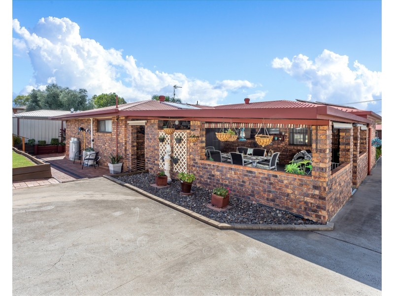 5 Hass Street, Oakey QLD 4401