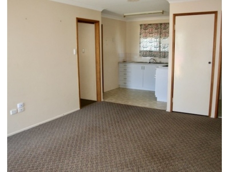 1/89 Hamlyn Road, Oakey QLD 4401