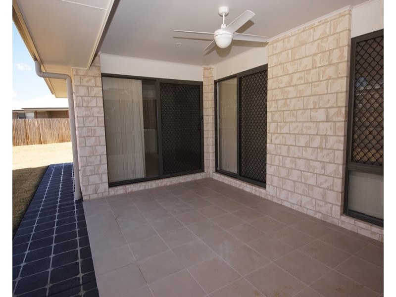 6 Clive Street, Oakey QLD 4401