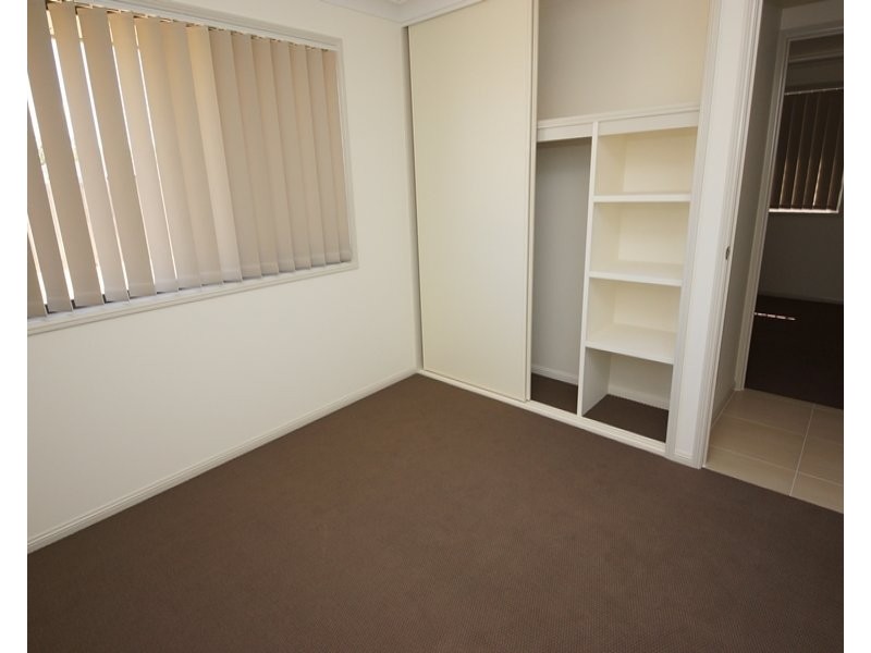 6 Clive Street, Oakey QLD 4401