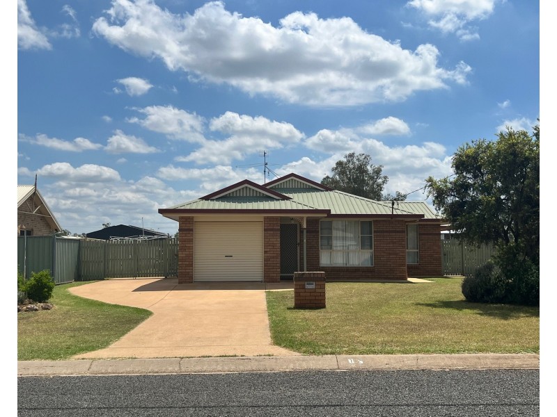 12 Shannon Court, Oakey QLD 4401