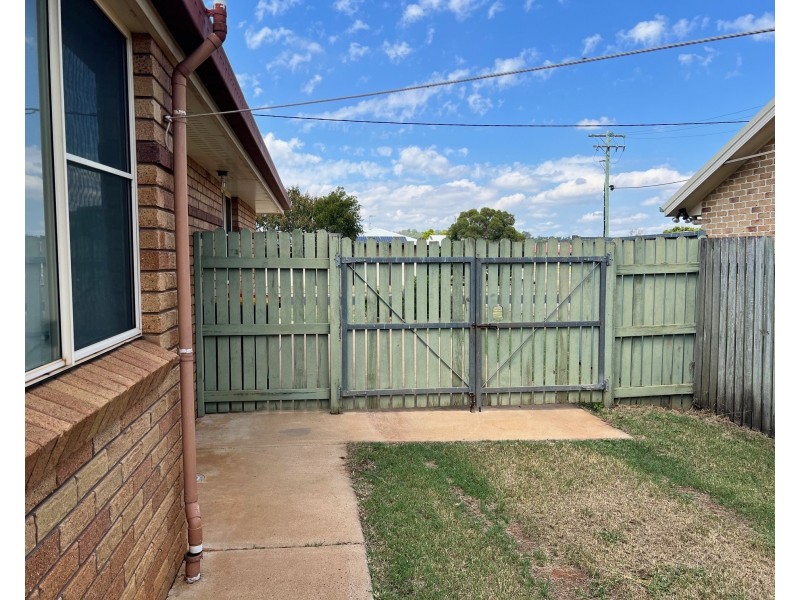 12 Shannon Court, Oakey QLD 4401