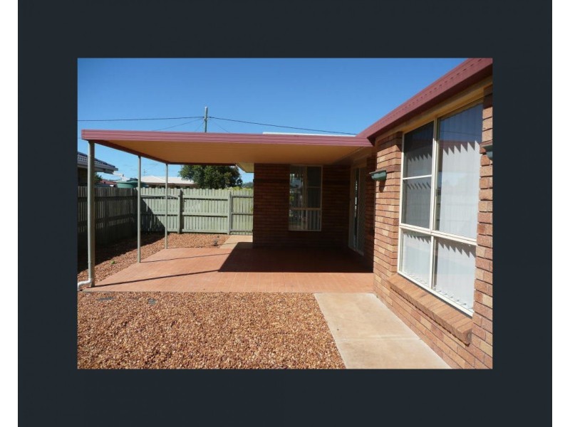 12 Shannon Court, Oakey QLD 4401