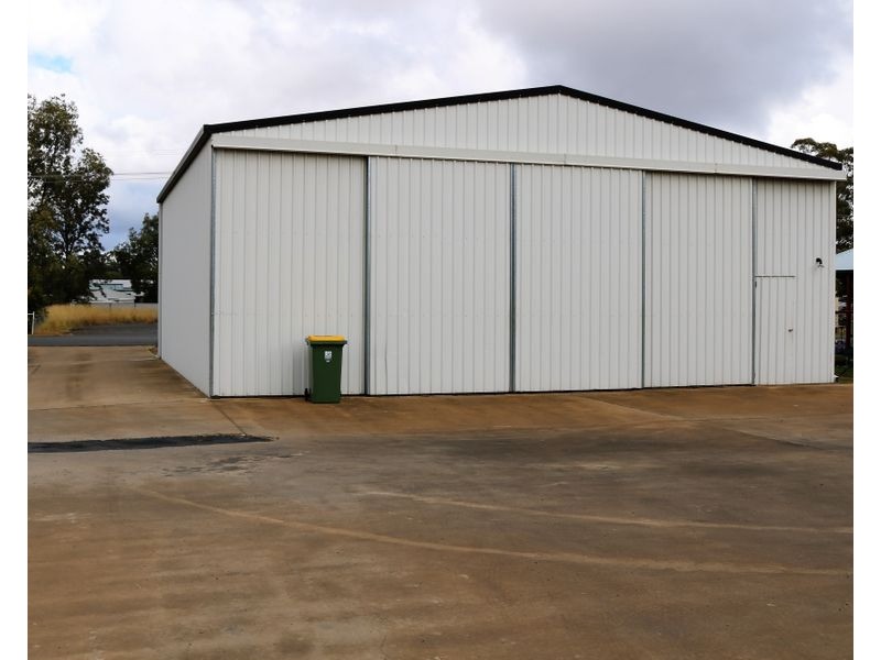 32 Queen Street, Oakey QLD 4401