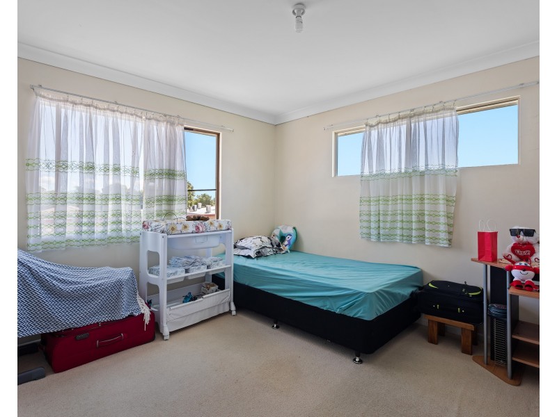 11 Toowoomba Road, Oakey QLD 4401