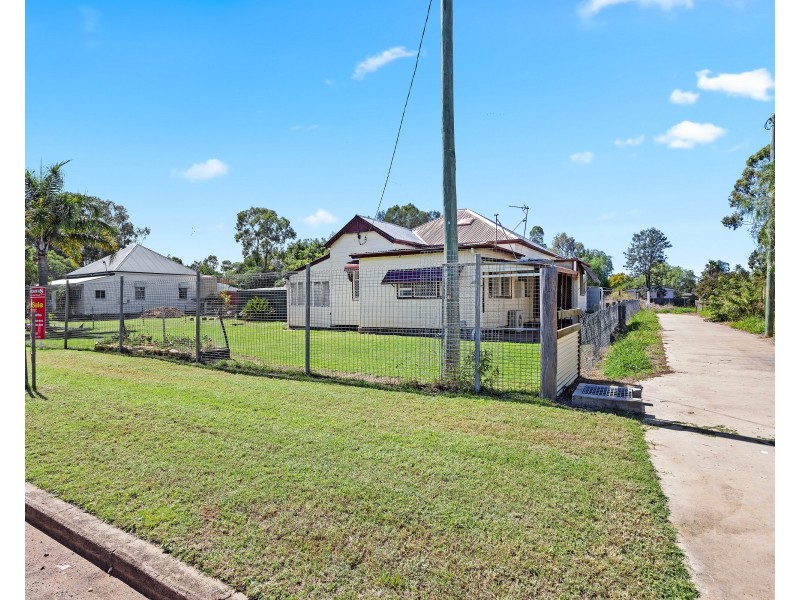 39A Cory Street, Oakey QLD 4401