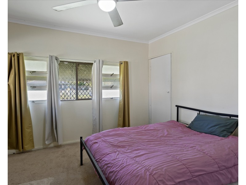 39 Cory Street, Oakey QLD 4401