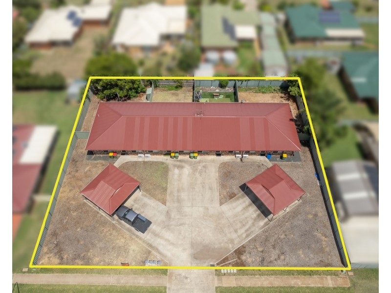 2/3 Berghofer Drive, Oakey QLD 4401