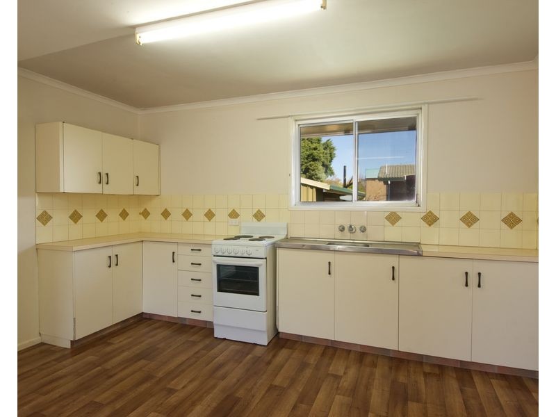 2/54 Hoey Street, Kearneys Spring QLD 4350