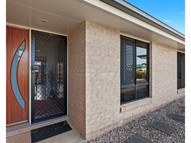 30 Berghofer Drive, Oakey QLD 4401