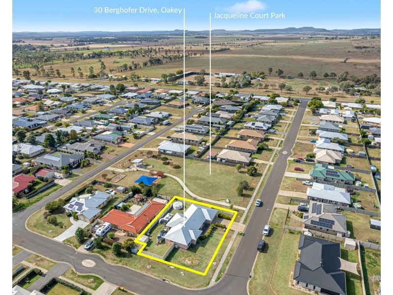 30 Berghofer Drive, Oakey QLD 4401