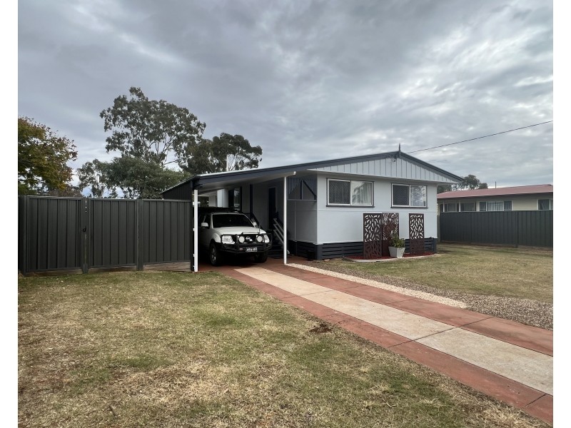 18 Delray Street, Oakey QLD 4401