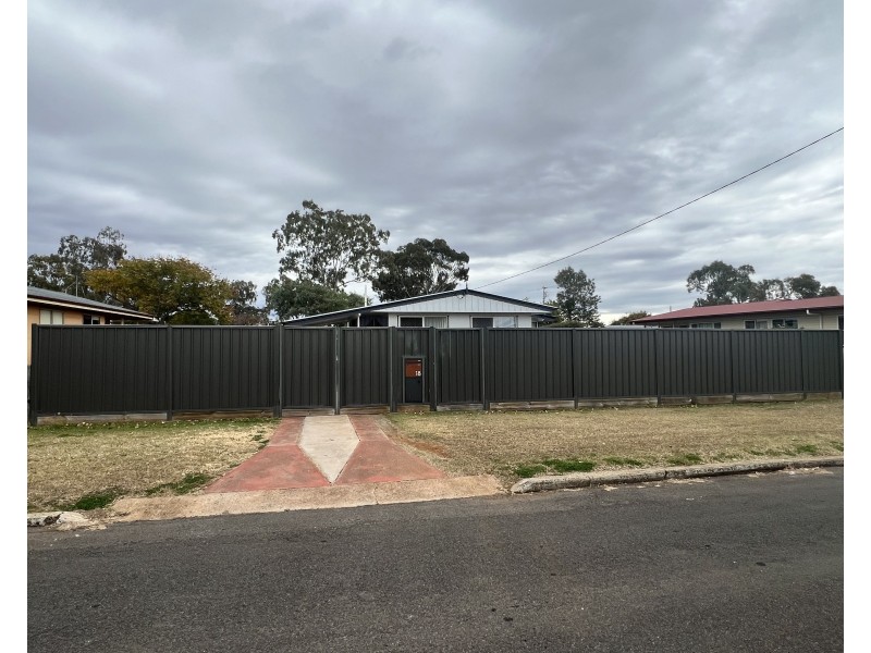 18 Delray Street, Oakey QLD 4401