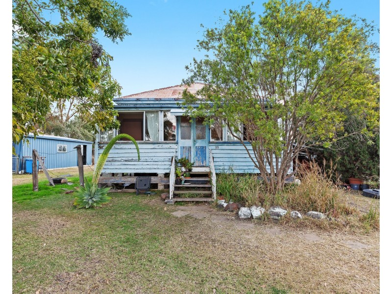 25 Jondaryan-Evanslea Road, Jondaryan QLD 4403