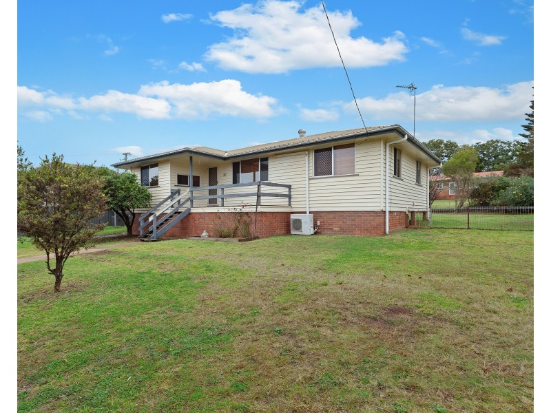 26 Boyes Street, Harristown QLD 4350