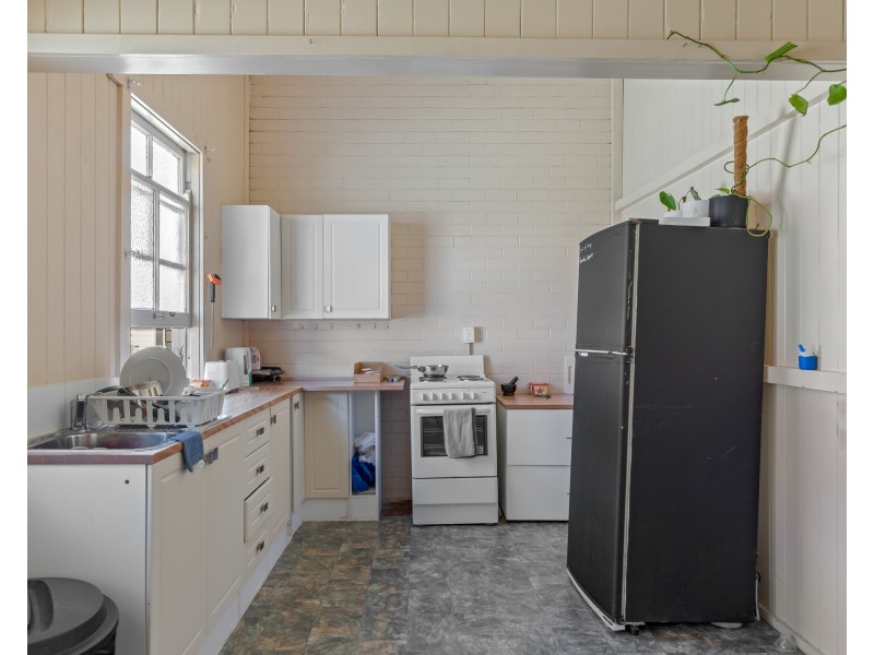 2/56 York Street, Oakey QLD 4401