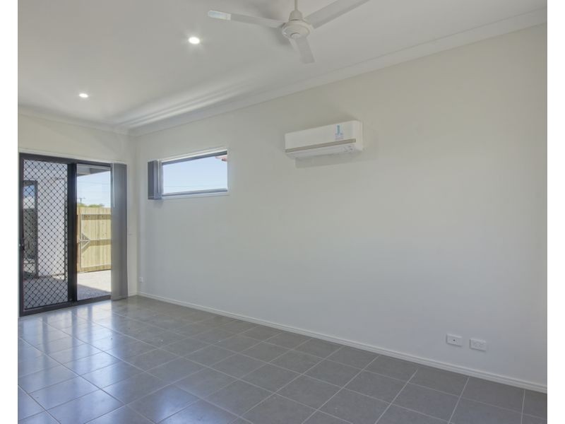 1/6 Monash Lane, Newtown QLD 4350