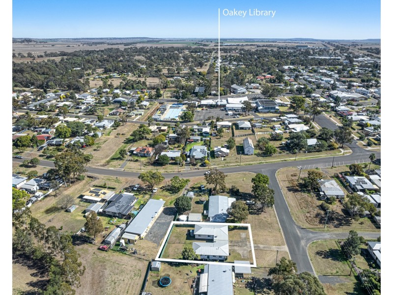 35 Federal Street, Oakey QLD 4401
