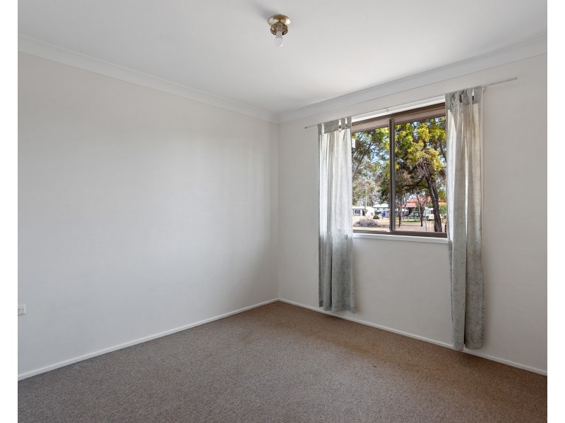 23 West Street, Oakey QLD 4401