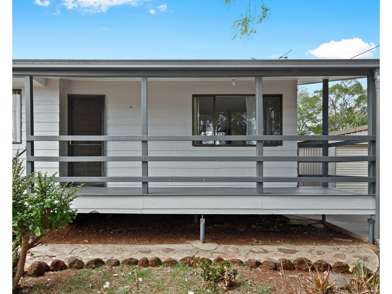 23 West Street, Oakey QLD 4401