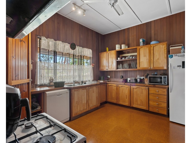 39 Donely Street, Oakey QLD 4401