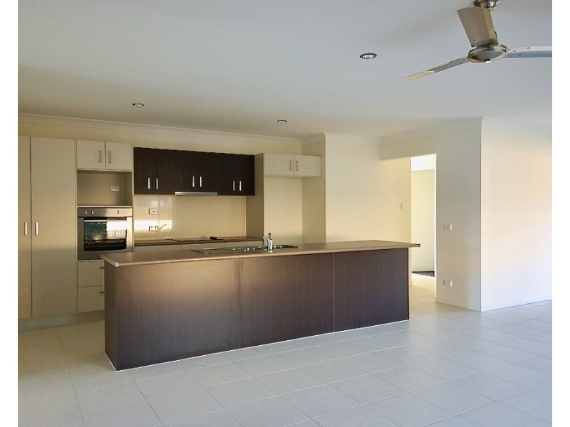 22 Cunningham Street, Oakey QLD 4401
