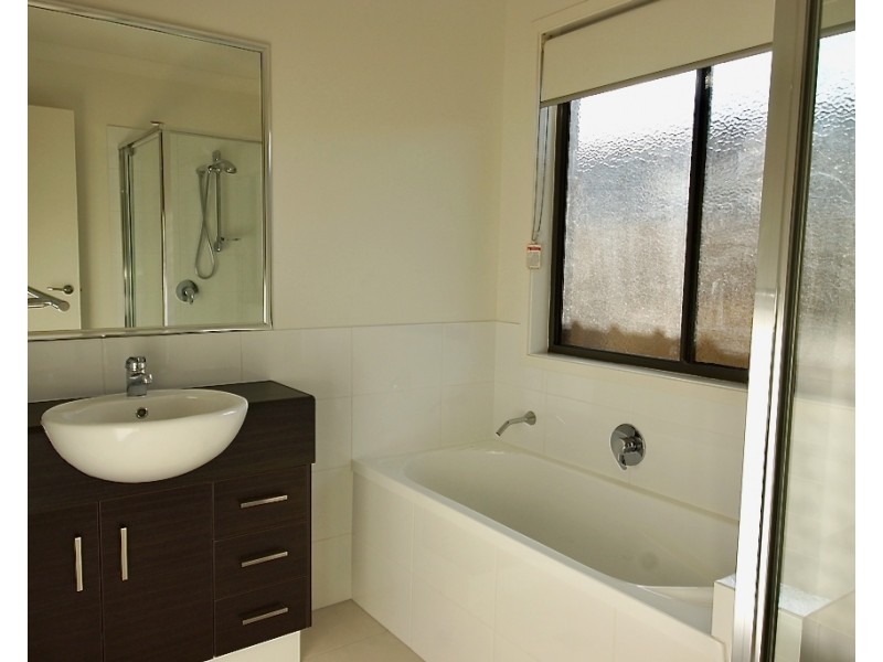 22 Cunningham Street, Oakey QLD 4401