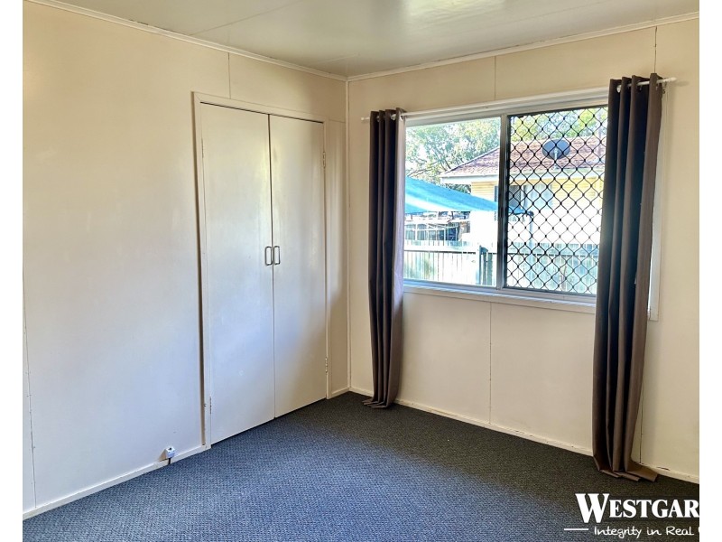 25 Milligan Street, Oakey QLD 4401