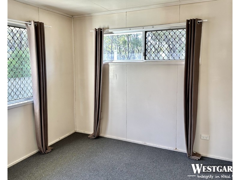 25 Milligan Street, Oakey QLD 4401