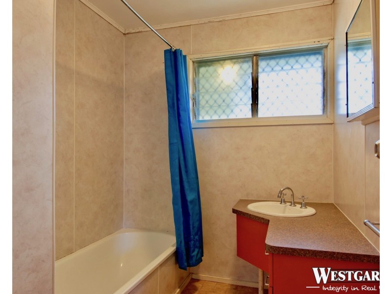 25 Milligan Street, Oakey QLD 4401
