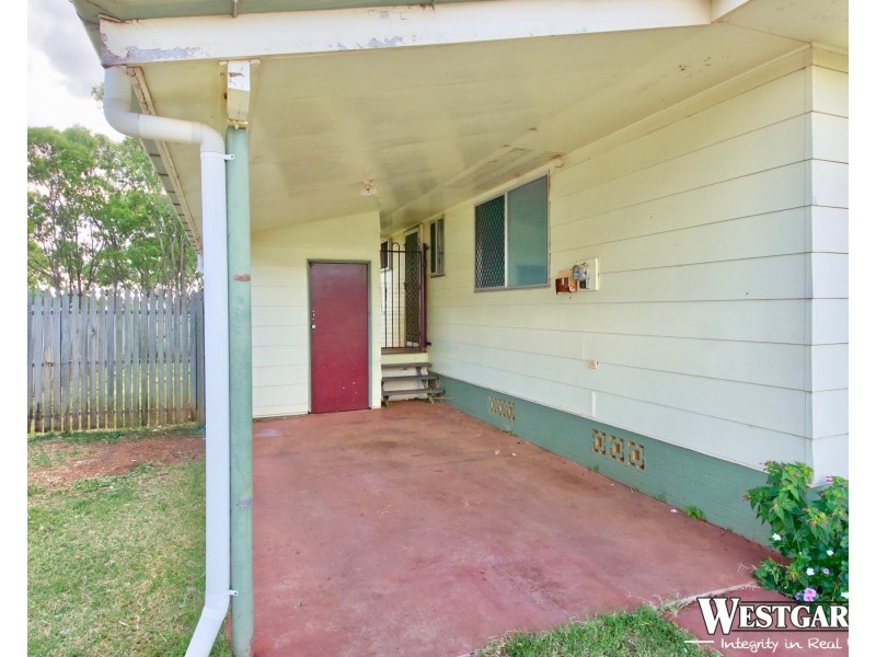 25 Milligan Street, Oakey QLD 4401