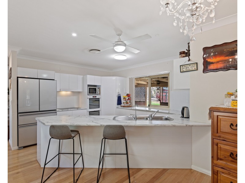 6 Russell Street, Oakey QLD 4401