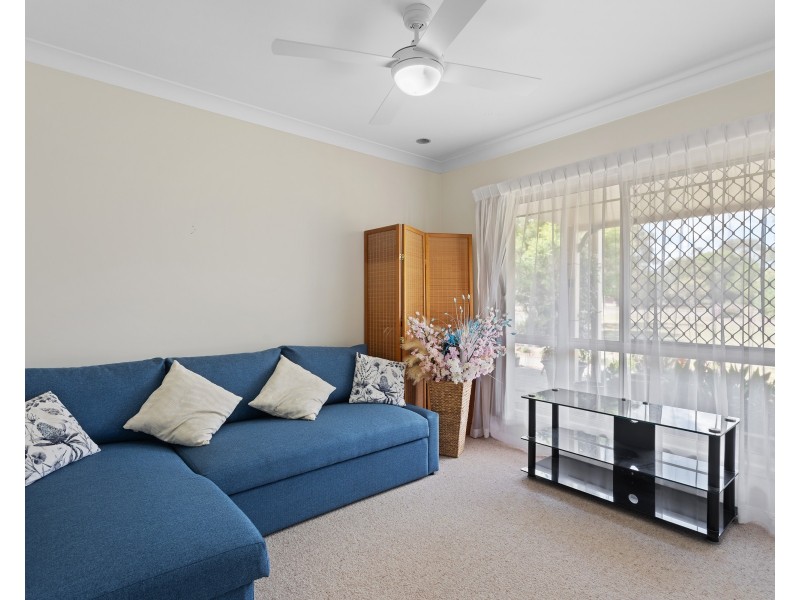 6 Russell Street, Oakey QLD 4401