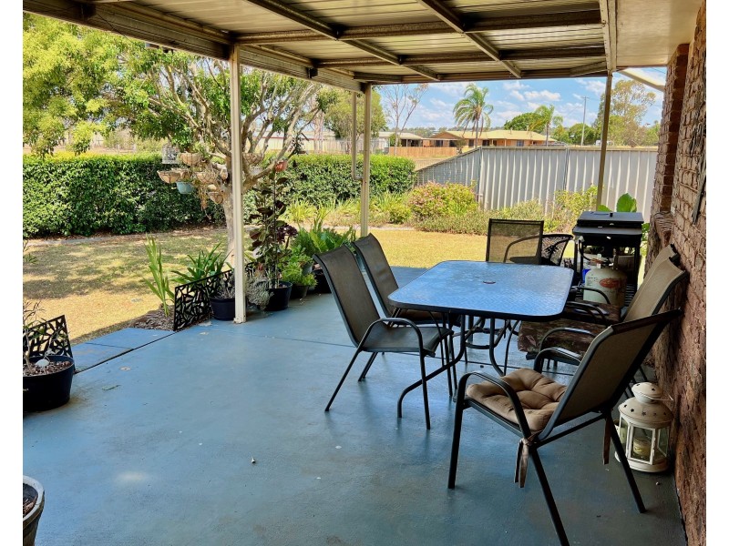 17 Hamlyn Road, Oakey QLD 4401