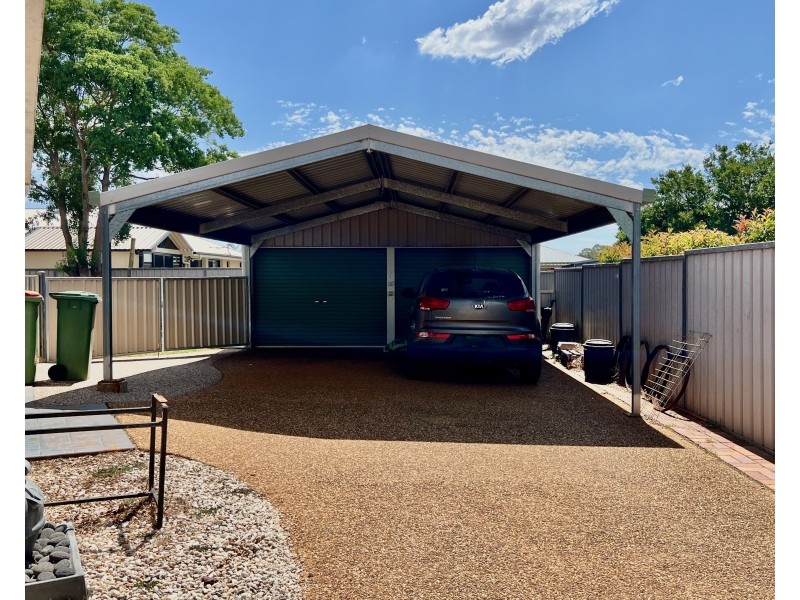 17 Hamlyn Road, Oakey QLD 4401