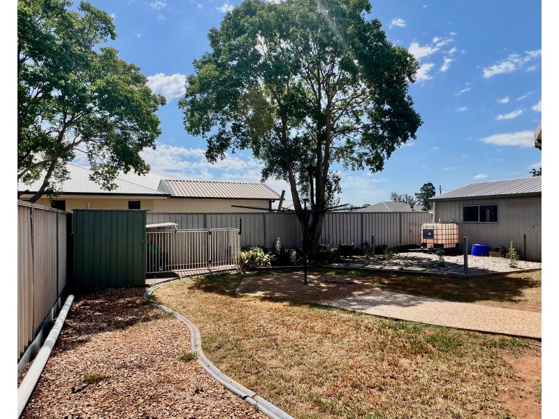 17 Hamlyn Road, Oakey QLD 4401