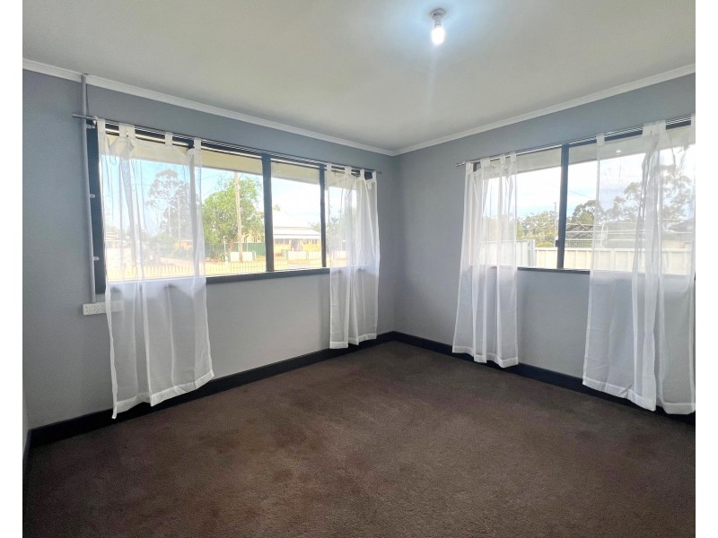 40 Cory Street, Oakey QLD 4401
