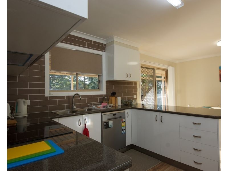 9 Hampton Street, Newtown QLD 4350