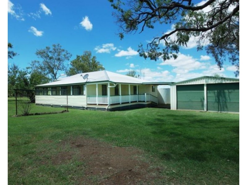 145 Henningsen Road, Oakey QLD 4401
