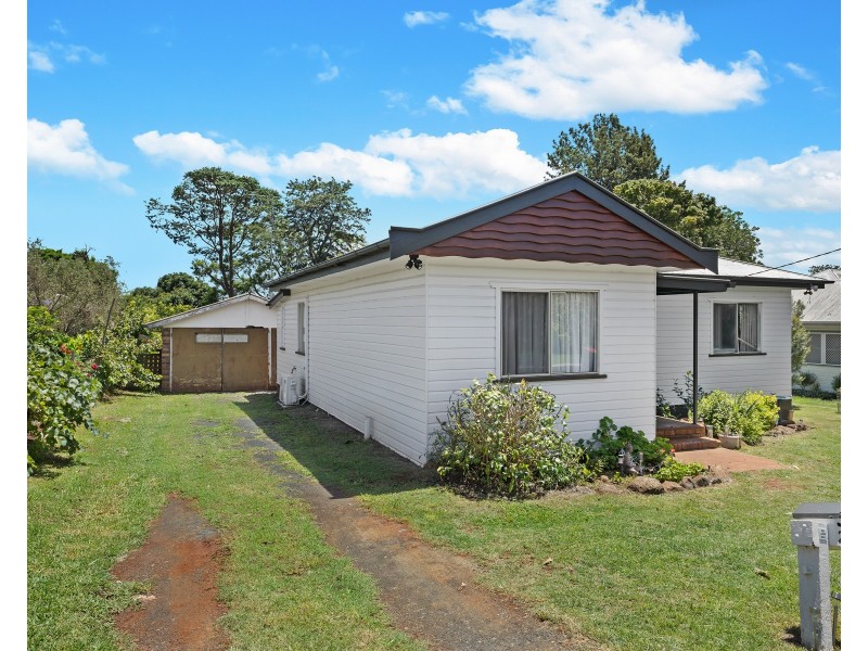 21A David Street, Rockville QLD 4350