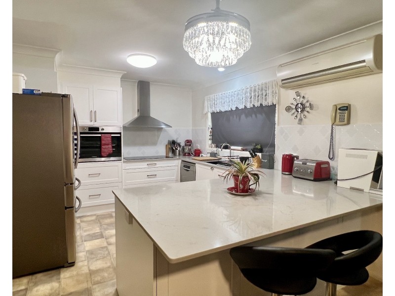 12 Aruma Drive, Oakey QLD 4401