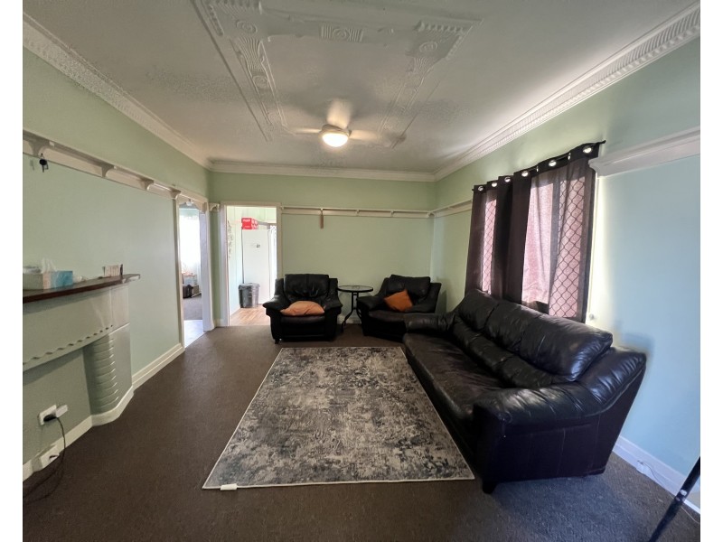 11A Donely Street, Oakey QLD 4401