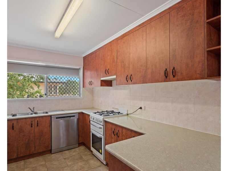 13 James Street, Oakey QLD 4401