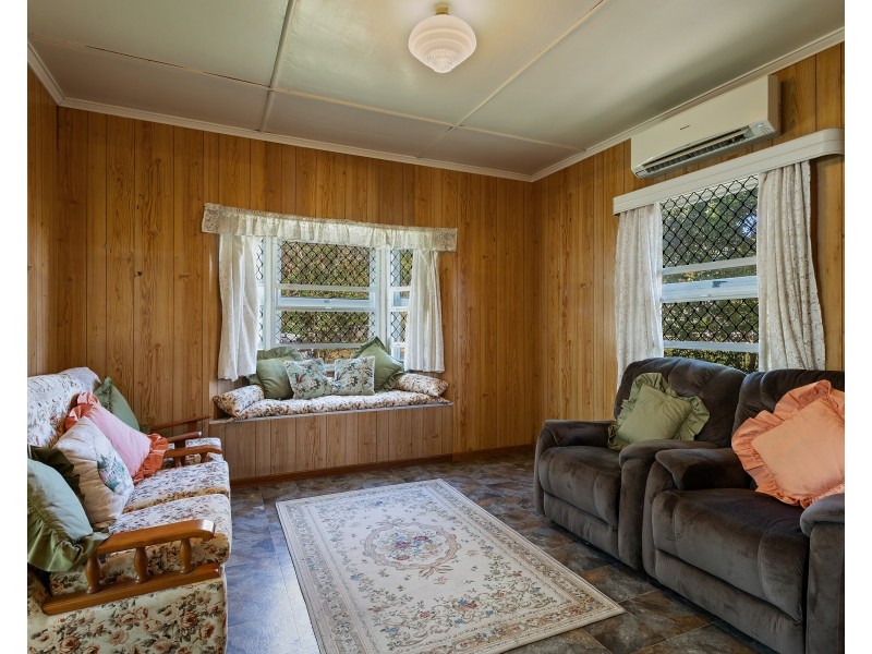 30 Cory Street, Oakey QLD 4401